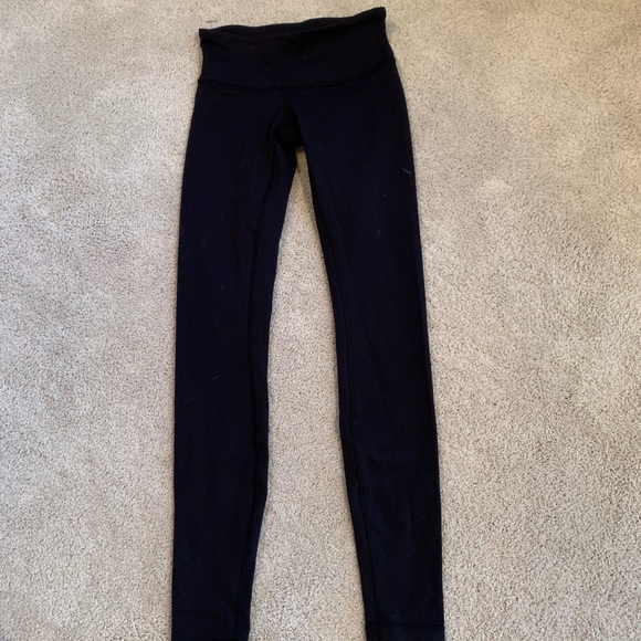Lululemon black leggings - Picture 1 of 3